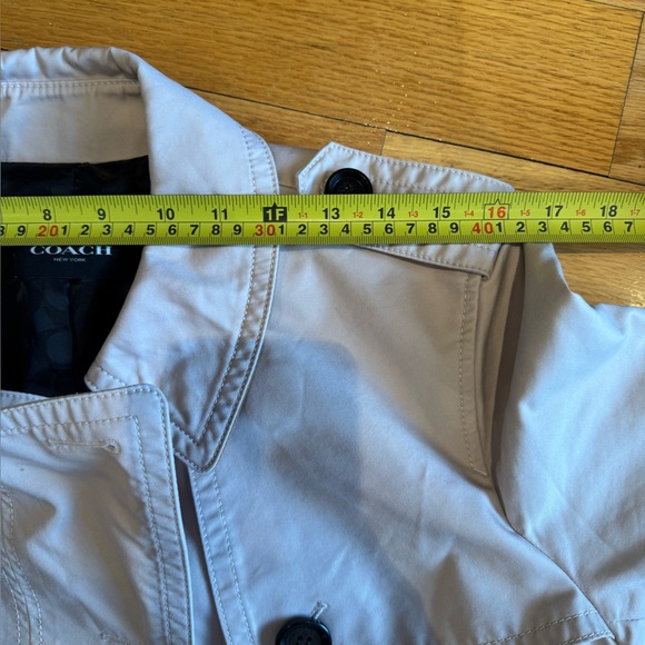 Coach original solid trench coat in the colour “bone” (beige/pink mix) - Picture 12 of 16